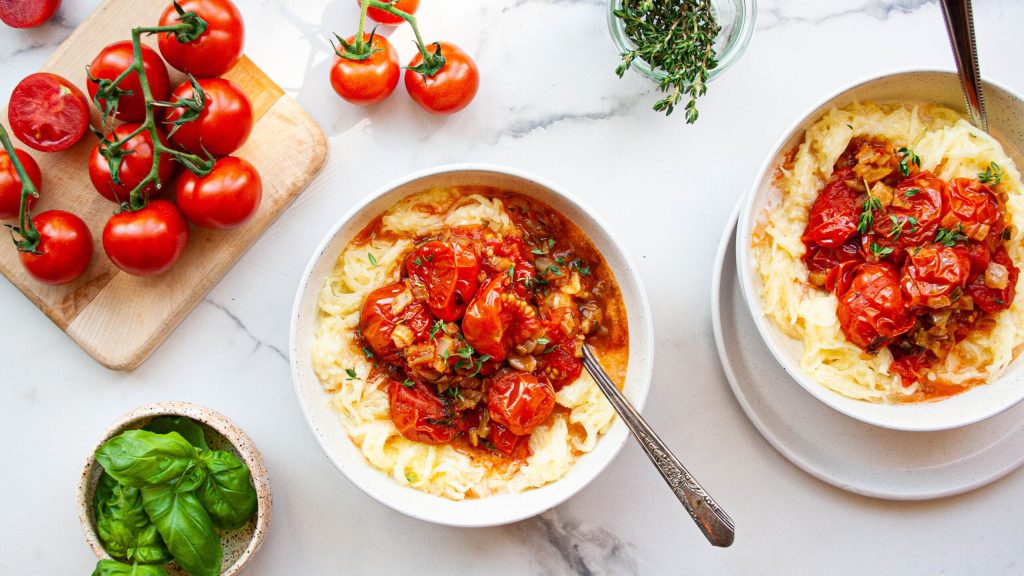 Sauce express de tomates bios et courge spaghetti crémeuse