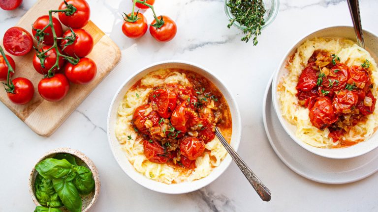 Sauce express de tomates bios et courge spaghetti crémeuse