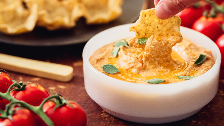 Houmous aux tomates cerises confites