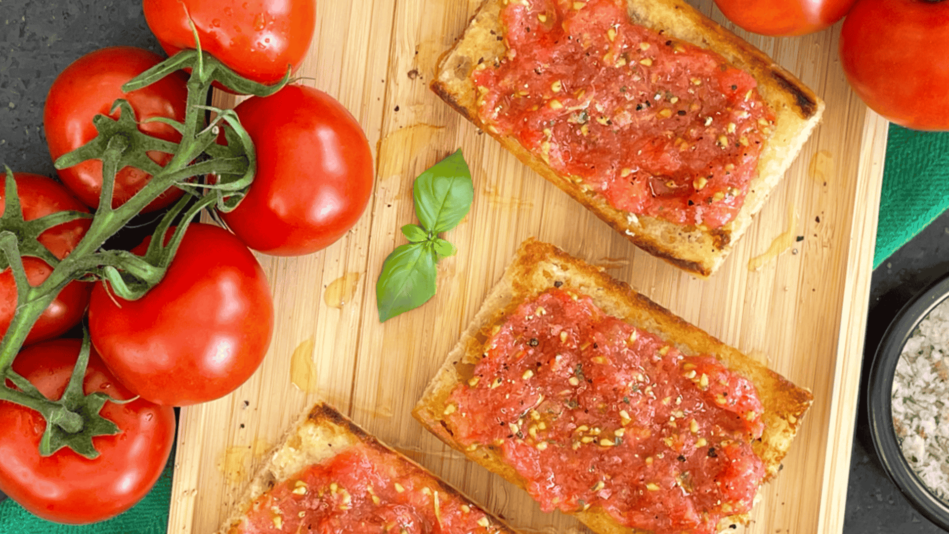 Pan con Saladio Tomate