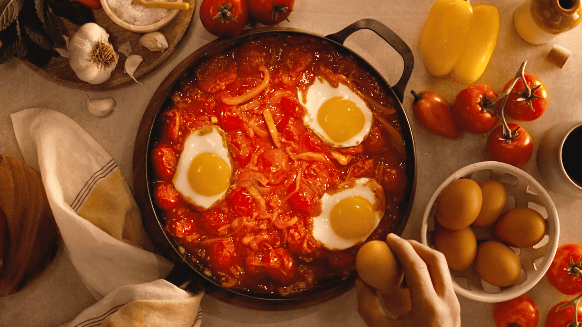 Shakshouka gourmande aux tomates cocktail
